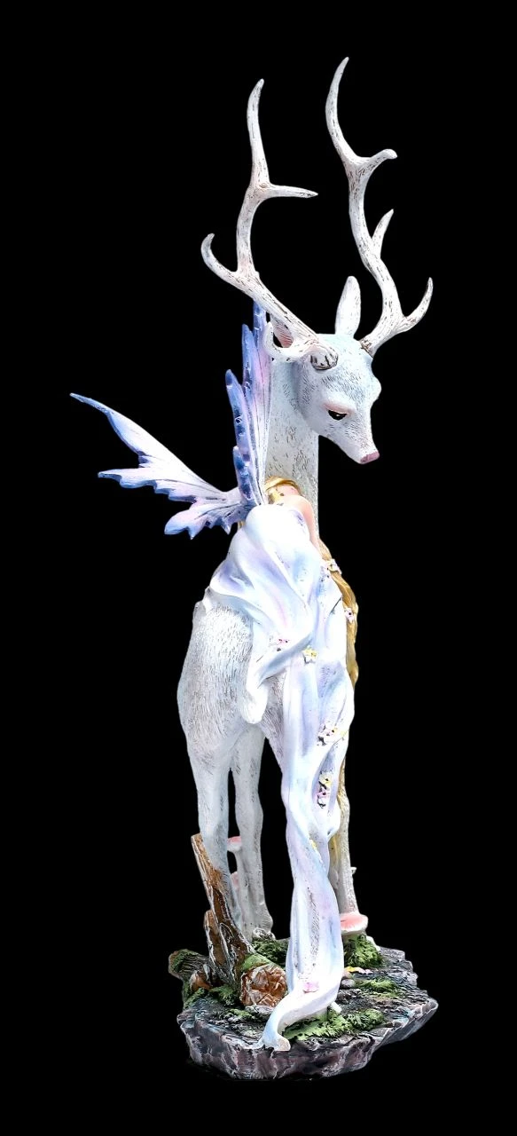 Elfen Figur Schläft Auf Weißem Hirsch 7 Elfen Figur Schläft Auf Weißem Hirsch – Bild 5