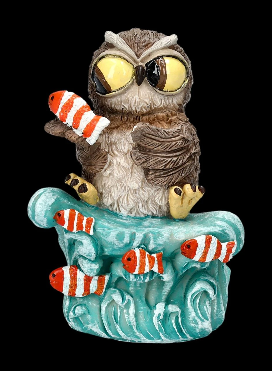Lustige Eulen Figur Mit Fischen 4 Lustige Eulen Figur Mit Fischen – Bild 2