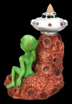 Backflow Räucherhalter - Alien Mit Ufo -Statuen Modell Verkauf 2D FS24023 Backflow Raucherhalter Alien mit Ufo 3 1280x1280