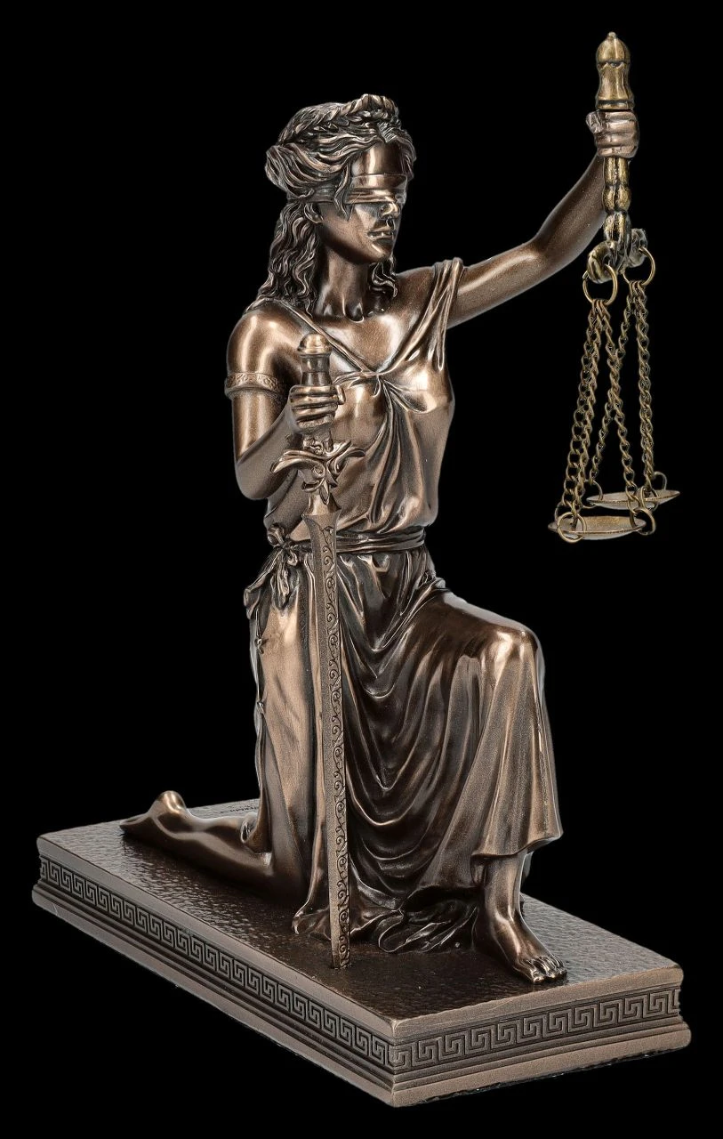 Justitia Figur - Römische Göttin Knieend 3 Justitia Figur - Römische Göttin Knieend