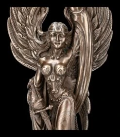 Kriegsgöttin Figur - Morrigan -Statuen Modell Verkauf 2D ML13055 Kriegsgoettin Figur Morrigan 3 1280x1280