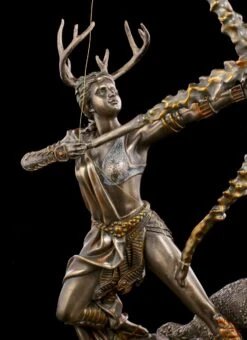 Artemis Figur Auf Mond Mit Wolf -Statuen Modell Verkauf Artemis Figur Mit Wolf 4 1280x1280