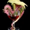Drachen Figur Im Rotwein Glas - Red Wine