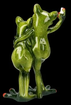 Lustige Frosch Figur - Liebespaar Selfie -Statuen Modell Verkauf FS25941 Lustige Frosch Figur Liebespaar SElfie 6 1280x1280