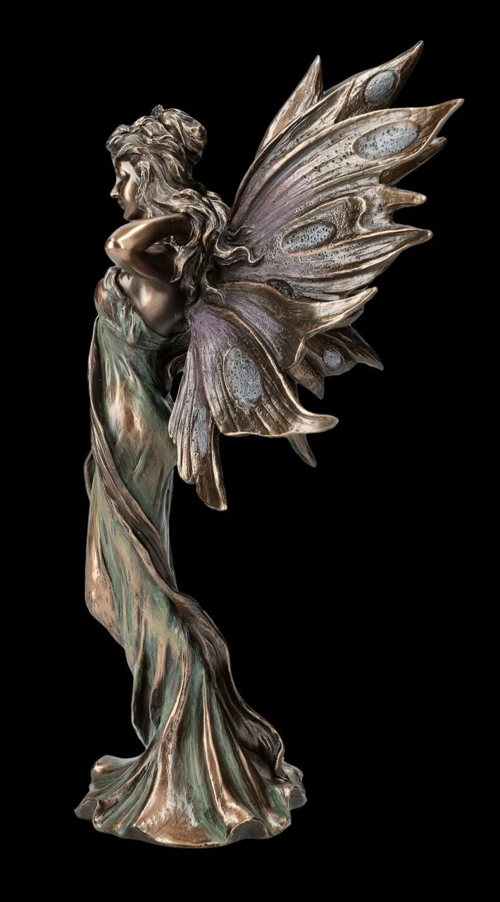 Elfen Figur Streicht Sich Durchs Haar 6 Elfen Figur Streicht Sich Durchs Haar – Bild 4