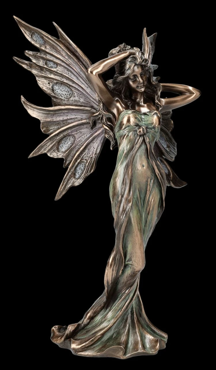 Elfen Figur Streicht Sich Durchs Haar 5 Elfen Figur Streicht Sich Durchs Haar – Bild 3