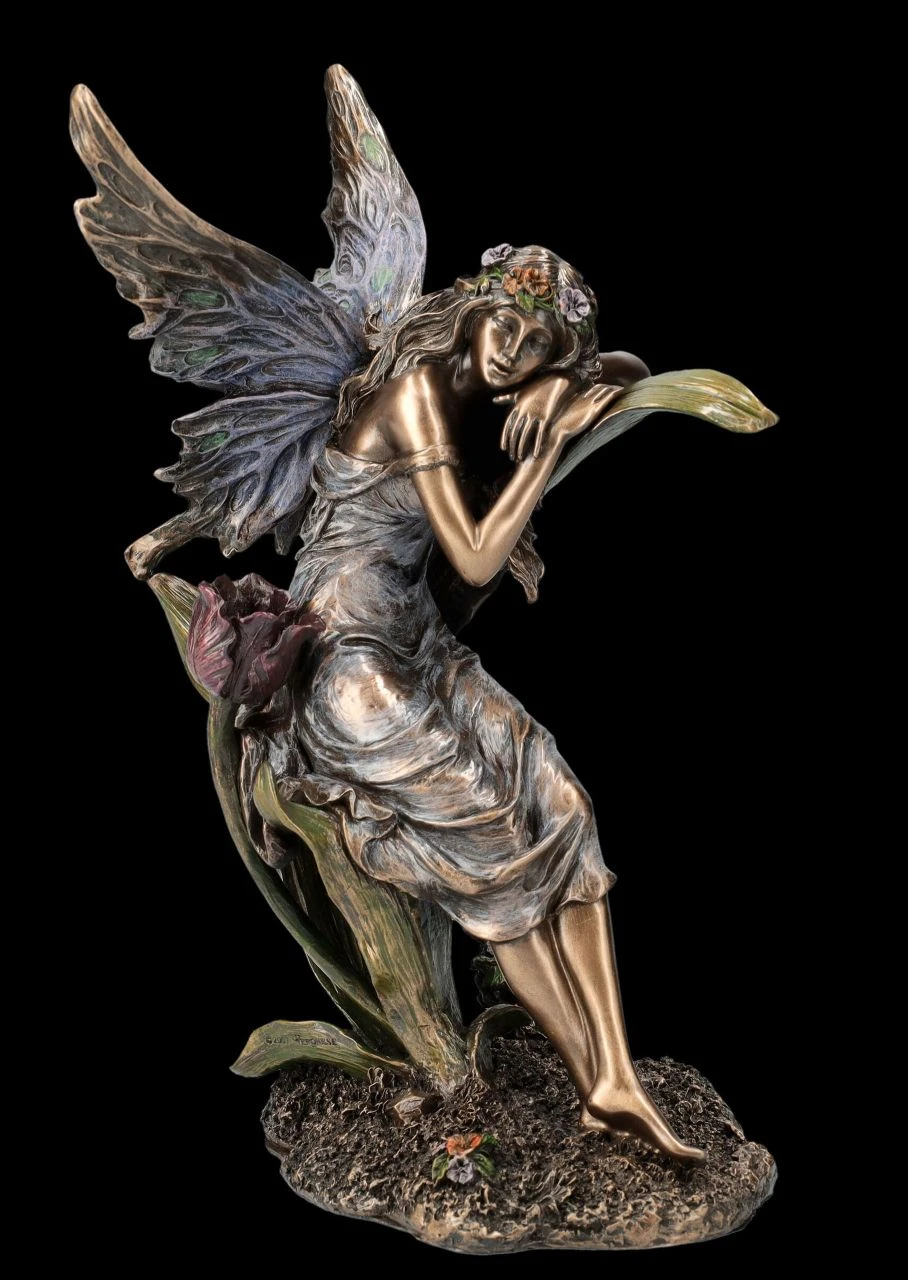 Elfen Figur Lehnt An Tulpe 3 Elfen Figur Lehnt An Tulpe