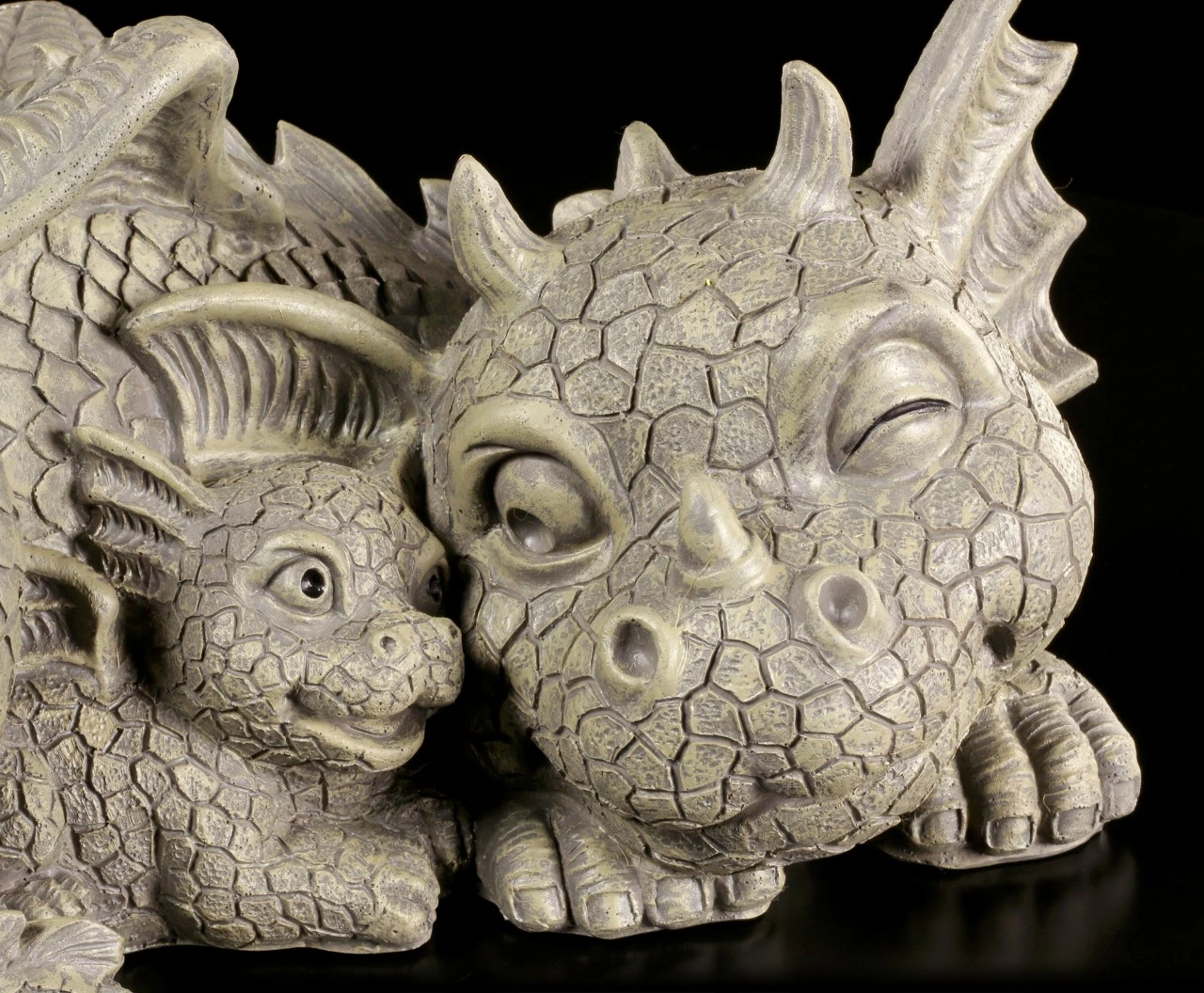 Drachen Gartenfigur - Mutter Mit Babydrache 7 Drachen Gartenfigur - Mutter Mit Babydrache – Bild 5