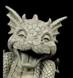 Gartenfigur - Drache Laughy -Statuen Modell Verkauf Gartenfigur Drache Laughy 6 1280x1280