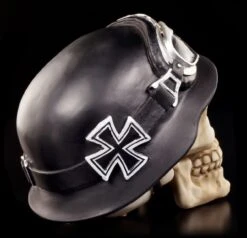 NEMESIS NOW Totenkopf - Iron Cross Mit Bikerhelm -Statuen Modell Verkauf Totenkopf Bikerhelm 4 1280x1280